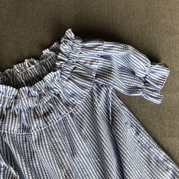 Striped off-shoulders top - Picture 2 of 7